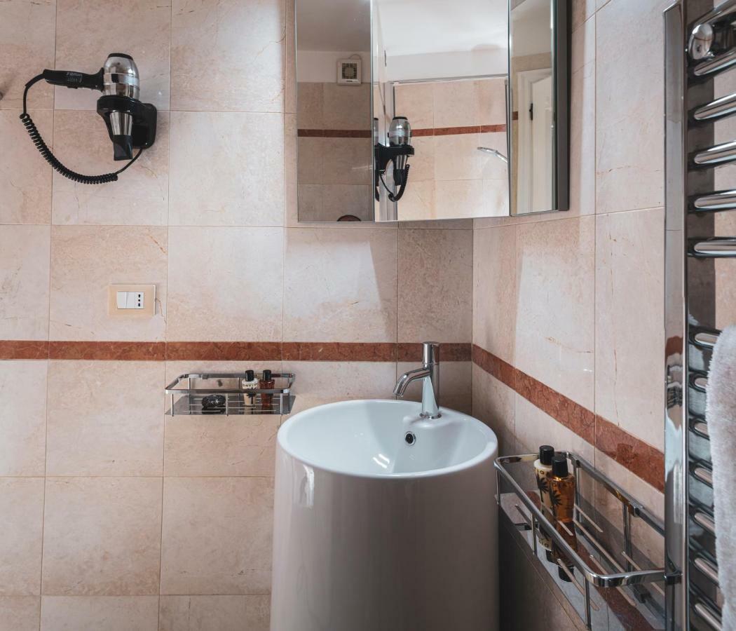 Residenza Ducato Corte Contarina เวนิส ภายนอก รูปภาพ